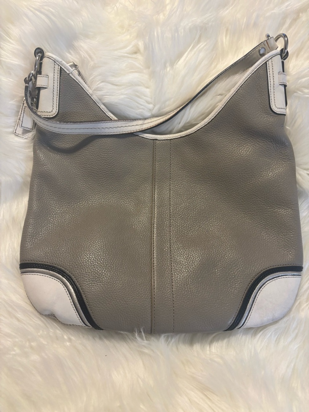 Coach Laura Y2K Gray, White & Silver Hobo Bag - Picture 2 of 10